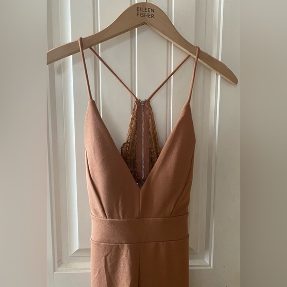 Revamped Jumpsuit with lace back - Picture 7 of 16